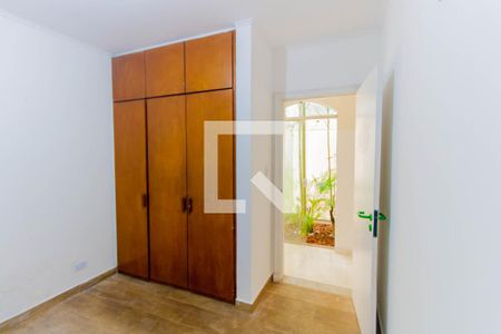 Casa à venda com 300m², 4 quartos e 2 vagas Casa à venda com 300m², 4 quartos e 2 vagasQuarto 2