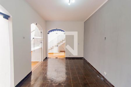 Casa à venda com 300m², 4 quartos e 2 vagas Casa à venda com 300m², 4 quartos e 2 vagasQuarto Reversível