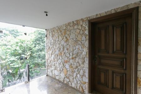 Hall de casa para alugar com 3 quartos, 300m² em Vila Madalena, São Paulo