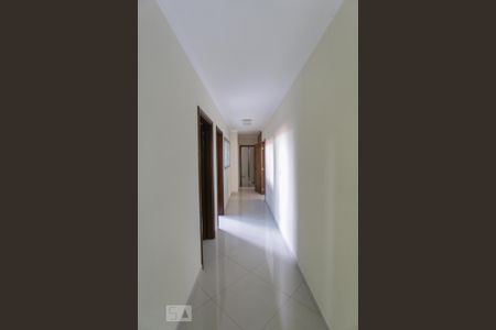 Corredor de casa para alugar com 3 quartos, 300m² em Vila Madalena, São Paulo
