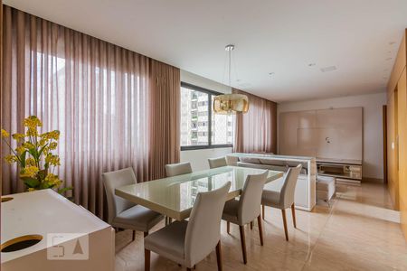 Apartamento para alugar com 94m², 3 quartos e 2 vagasSala