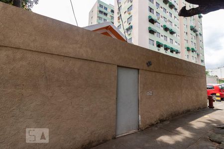 Casa à venda com 315m², 2 quartos e sem vagaFachada