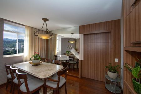 Sala de apartamento à venda com 3 quartos, 135m² em Santa Lúcia, Belo Horizonte