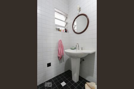 Apartamento à venda com 79m², 2 quartos e sem vagaBanheiro