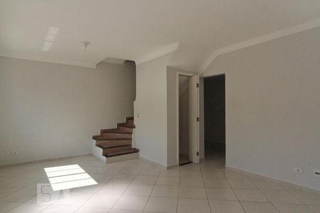 Sala de casa de condomínio à venda com 3 quartos, 75m² em Vila Mangalot, São Paulo