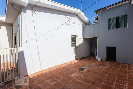 Casa à venda com 120m², 3 quartos e sem vaga Casa à venda com 120m², 3 quartos e sem vagaQuintal