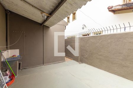 Casa à venda com 170m², 2 quartos e 1 vagaQuintal