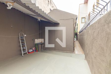 Casa à venda com 170m², 2 quartos e 1 vagaQuintal