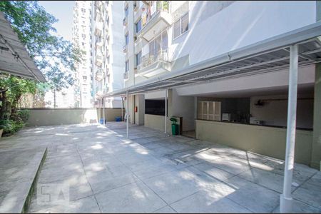 Apartamento para alugar com 70m², 2 quartos e 1 vagaÁrea comum - Churrasqueira