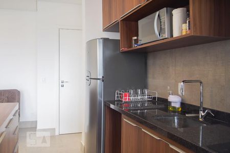 Cozinha de apartamento para alugar com 1 quarto, 41m² em Santa Efigênia, São Paulo