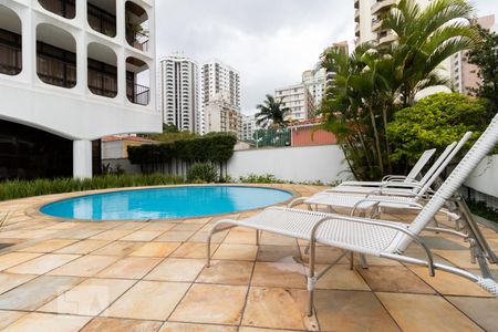 Apartamento para alugar com 210m², 4 quartos e 2 vagas Apartamento para alugar com 210m², 4 quartos e 2 vagasPiscina