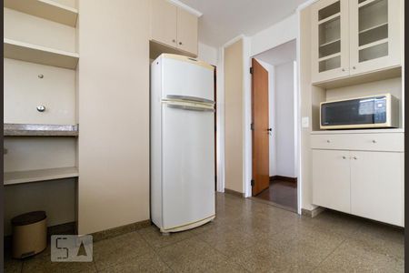 Apartamento para alugar com 210m², 4 quartos e 2 vagas Apartamento para alugar com 210m², 4 quartos e 2 vagasCozinha