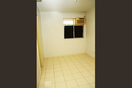Quarto Suíte de apartamento para alugar com 2 quartos, 84m² em Taguatinga Norte (taguatinga), Brasília