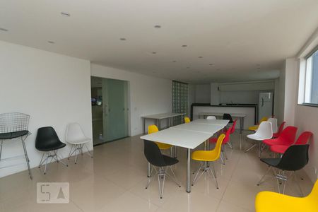 Apartamento à venda com 75m², 2 quartos e 1 vagaÁrea comum - Salão de festas