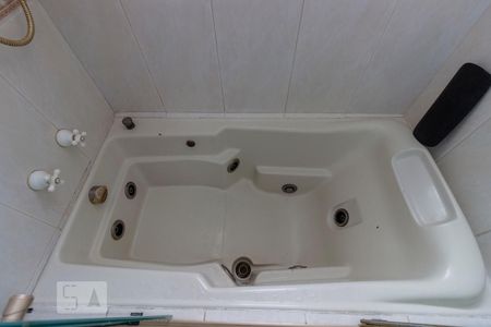 Apartamento à venda com 170m², 4 quartos e 2 vagasQuarto 3 - Banheiro