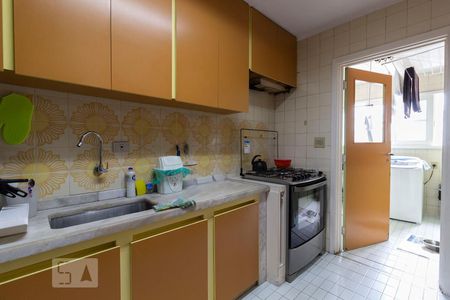 Apartamento à venda com 170m², 4 quartos e 2 vagasCozinha