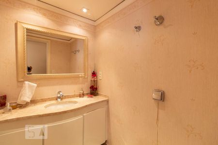 Lavabo de apartamento à venda com 4 quartos, 170m² em Higienópolis, São Paulo