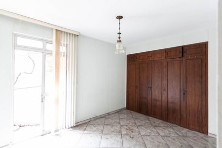 Apartamento à venda com 180m², 3 quartos e 2 vagasQuarto 2