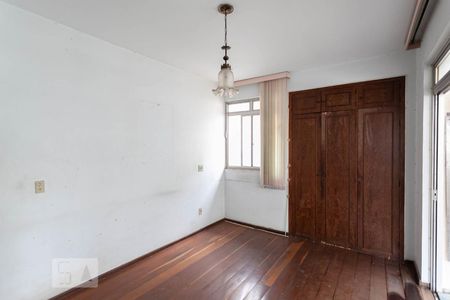 Apartamento à venda com 180m², 3 quartos e 2 vagasSuíte 1