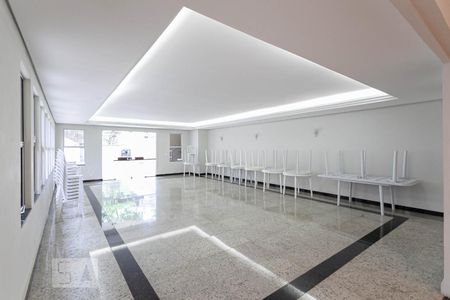 Apartamento à venda com 180m², 3 quartos e 2 vagasÁrea comum - salão de festas 
