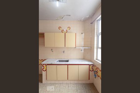 Apartamento à venda com 180m², 3 quartos e 2 vagasCozinha 