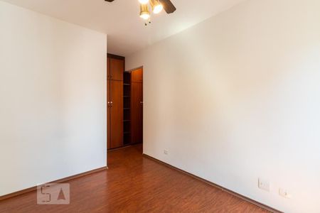 Suite de apartamento para alugar com 3 quartos, 137m² em Moema, São Paulo