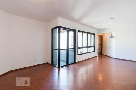 Sala de apartamento para alugar com 3 quartos, 137m² em Moema, São Paulo