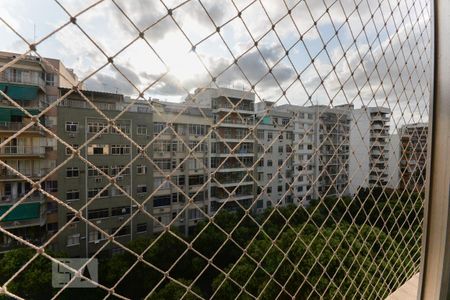 Vista Quarto 1 de apartamento à venda com 2 quartos, 72m² em Tijuca, Rio de Janeiro