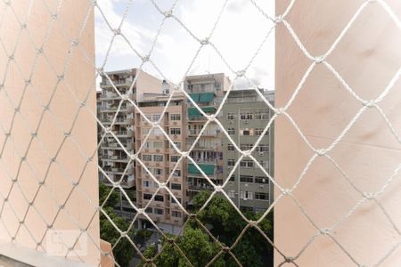 Vista Sala de apartamento à venda com 2 quartos, 72m² em Tijuca, Rio de Janeiro