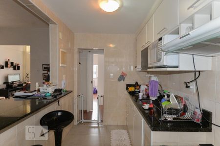Apartamento à venda com 72m², 2 quartos e sem vaga Apartamento à venda com 72m², 2 quartos e sem vagaCozinha
