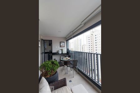 Varanda de apartamento à venda com 2 quartos, 65m² em Vila Mariana, São Paulo