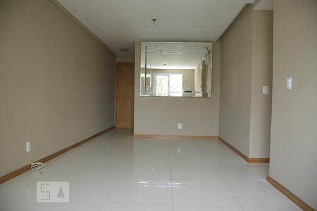 Sala de apartamento para alugar com 3 quartos, 80m² em Jacarepaguá, Rio de Janeiro