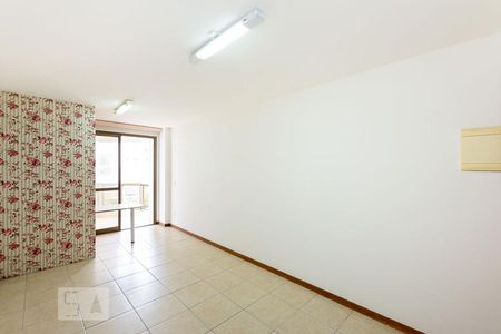 Sala de apartamento à venda com 1 quarto, 53m² em Charitas, Niterói