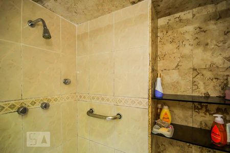 Apartamento para alugar com 160m², 4 quartos e 1 vaga Apartamento para alugar com 160m², 4 quartos e 1 vagaBanheiro Social