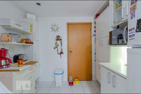 Apartamento à venda com 120m², 4 quartos e 2 vagasCozinha