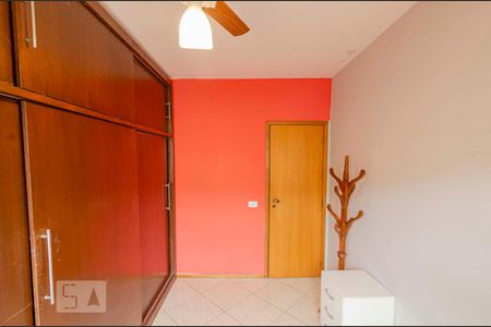 Apartamento à venda com 120m², 4 quartos e 2 vagasQuarto 3