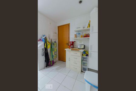 Apartamento à venda com 120m², 4 quartos e 2 vagasCozinha