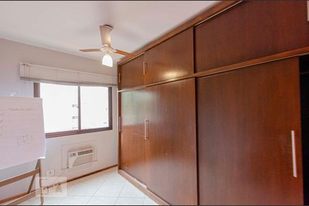 Apartamento à venda com 120m², 4 quartos e 2 vagasQuarto 3