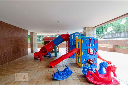 Apartamento à venda com 120m², 4 quartos e 2 vagasÁrea Comum - Playground