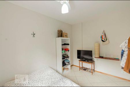 Apartamento à venda com 120m², 4 quartos e 2 vagasQuarto 2