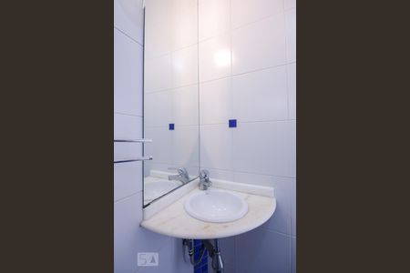 Apartamento para alugar com 85m², 2 quartos e 1 vaga Apartamento para alugar com 85m², 2 quartos e 1 vagaBanheiro Social