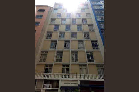 Studio à venda com 30m², 1 quarto e sem vaga Studio à venda com 30m², 1 quarto e sem vagaFachada