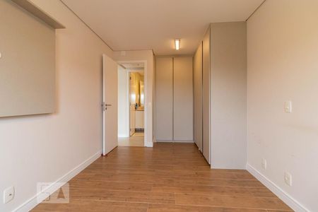 Quarto de apartamento à venda com 1 quarto, 50m² em Empresarial 18 do Forte, Barueri