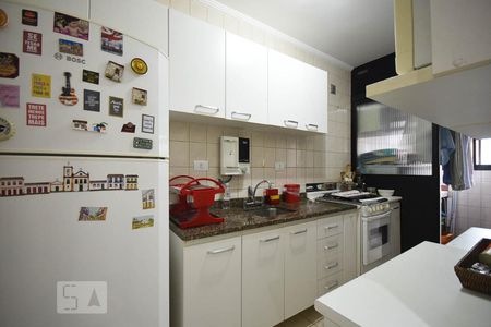 Apartamento para alugar com 55m², 2 quartos e 2 vagas Apartamento para alugar com 55m², 2 quartos e 2 vagasCozinha