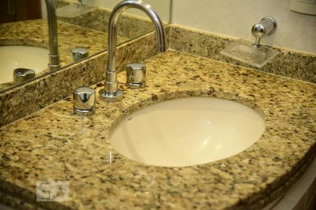 Apartamento para alugar com 119m², 3 quartos e 2 vagasBanheiro Social