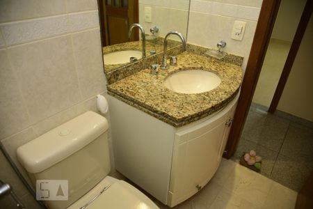 Apartamento para alugar com 119m², 3 quartos e 2 vagasBanheiro Social