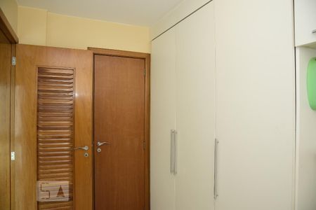Apartamento para alugar com 119m², 3 quartos e 2 vagasQuarto de Serviço
