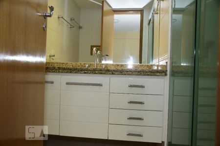 Apartamento para alugar com 119m², 3 quartos e 2 vagasBanheiro do Quarto 3