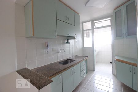 Cozinha de apartamento para alugar com 3 quartos, 70m² em Vila Aurora (zona Norte), São Paulo