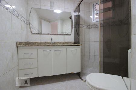 Banheiro de apartamento para alugar com 3 quartos, 70m² em Vila Aurora (zona Norte), São Paulo